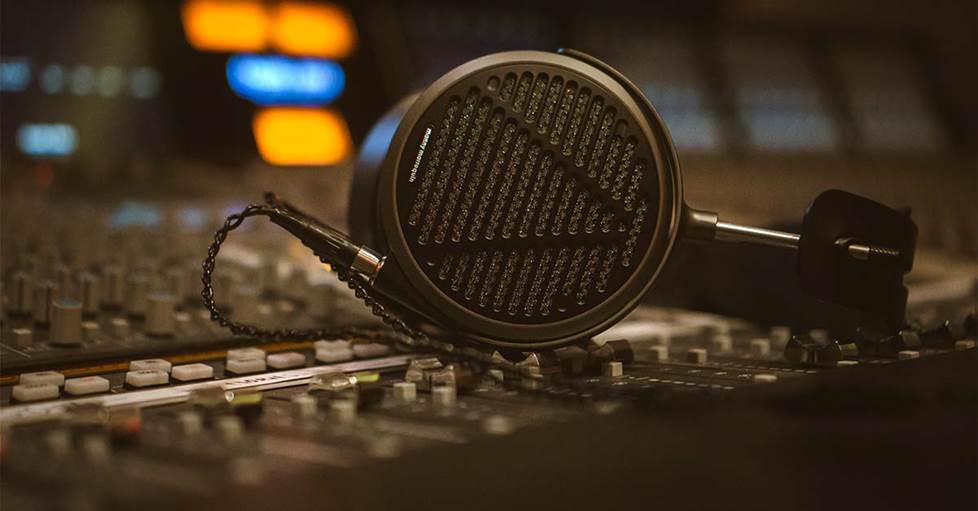 Audeze MM-500 studio headphones